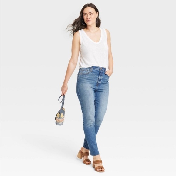 Women's High-Rise 90's Slim Jeans - Universal Thread™ Medium Wash - Picture 1 of 9
